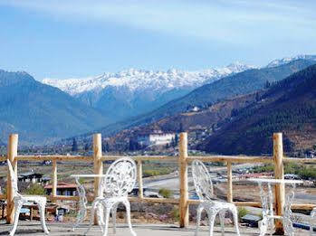 Khangkhu Resort Paro Exterior photo